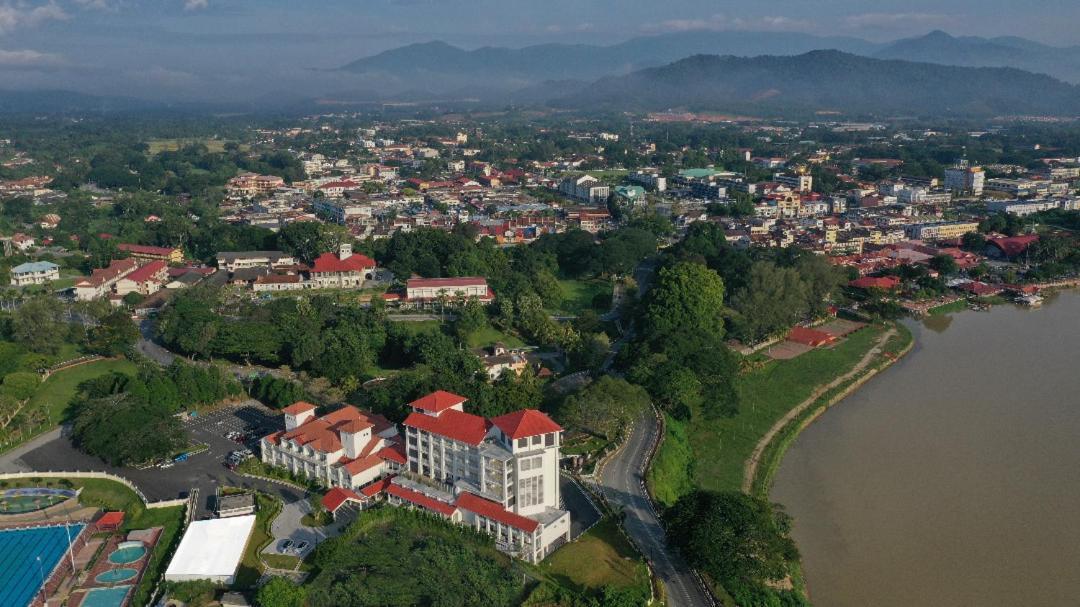 Hotel Casuarina@Kuala Kangsar Exterior photo